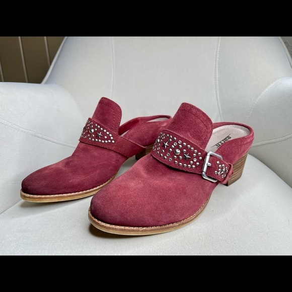 Earth Burgundy Red Mule Heels Women's Denton Garnet Silver Studded Star Size 7 - Picture 1 of 4